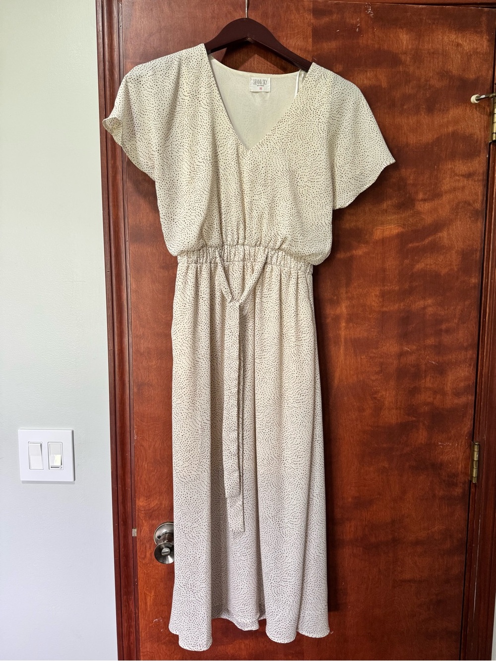 Sienna Sky Cream Speckled V-Neck Dress with Tie Waist